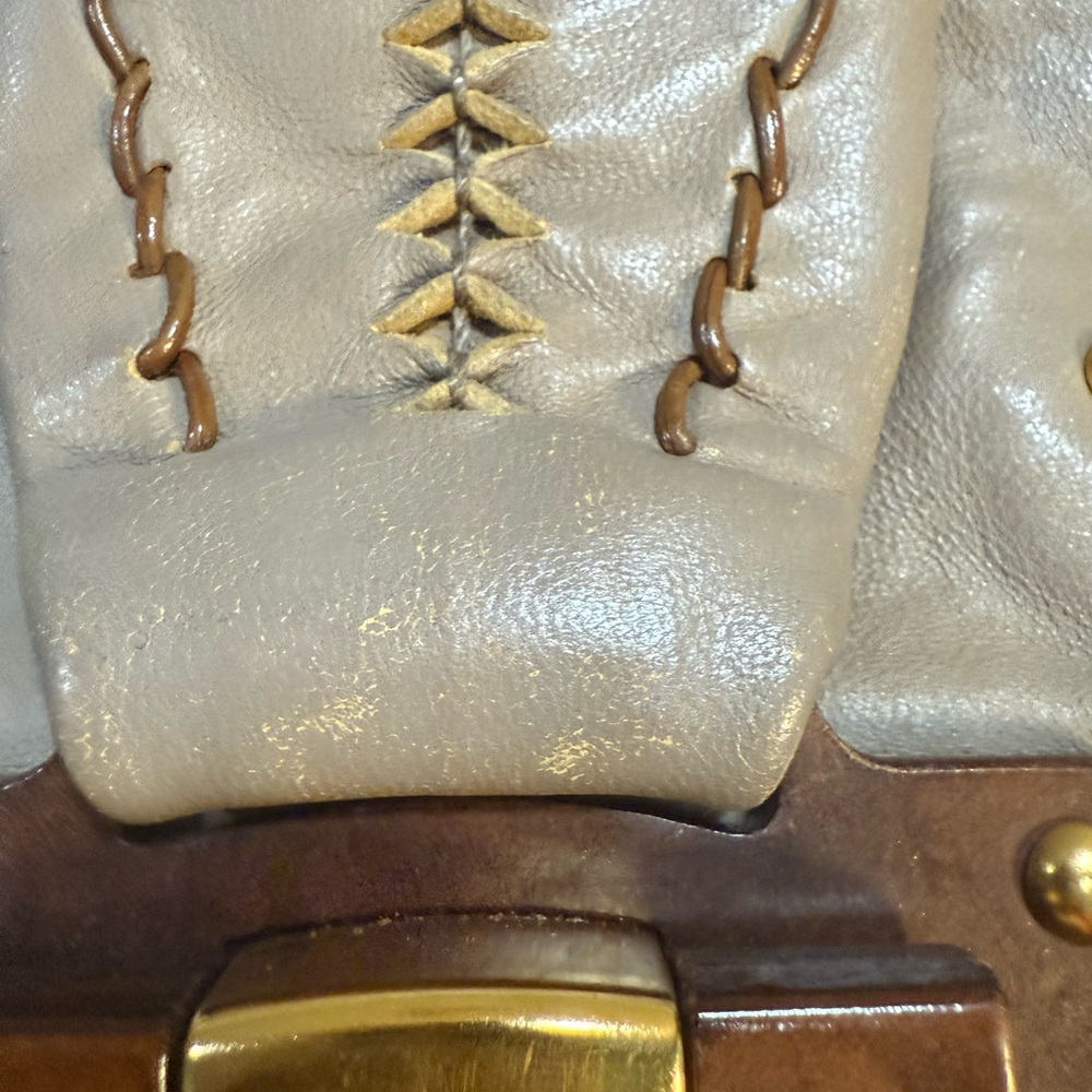 ❌sold❌Salvatore Ferragamo (2000s) Braid Leather Gancio Shoulder Bag – Taupe - Picture 14 of 14